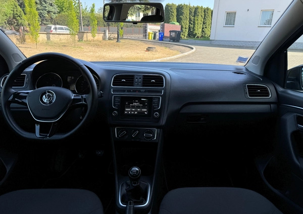 Volkswagen Polo cena 36900 przebieg: 69521, rok produkcji 2017 z Swarzędz małe 277